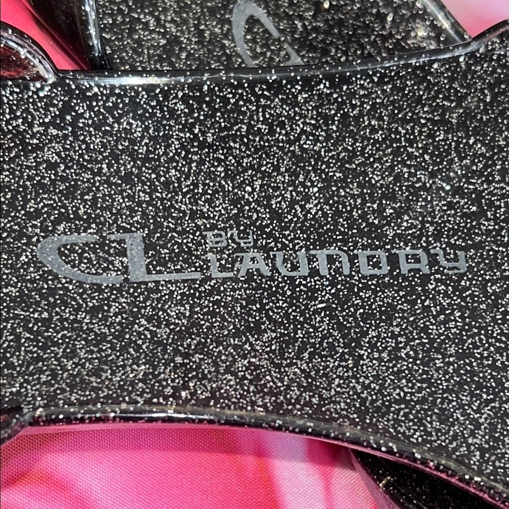 Chinese Laundry  Flats with Rounded Toe - Picture 5 of 7